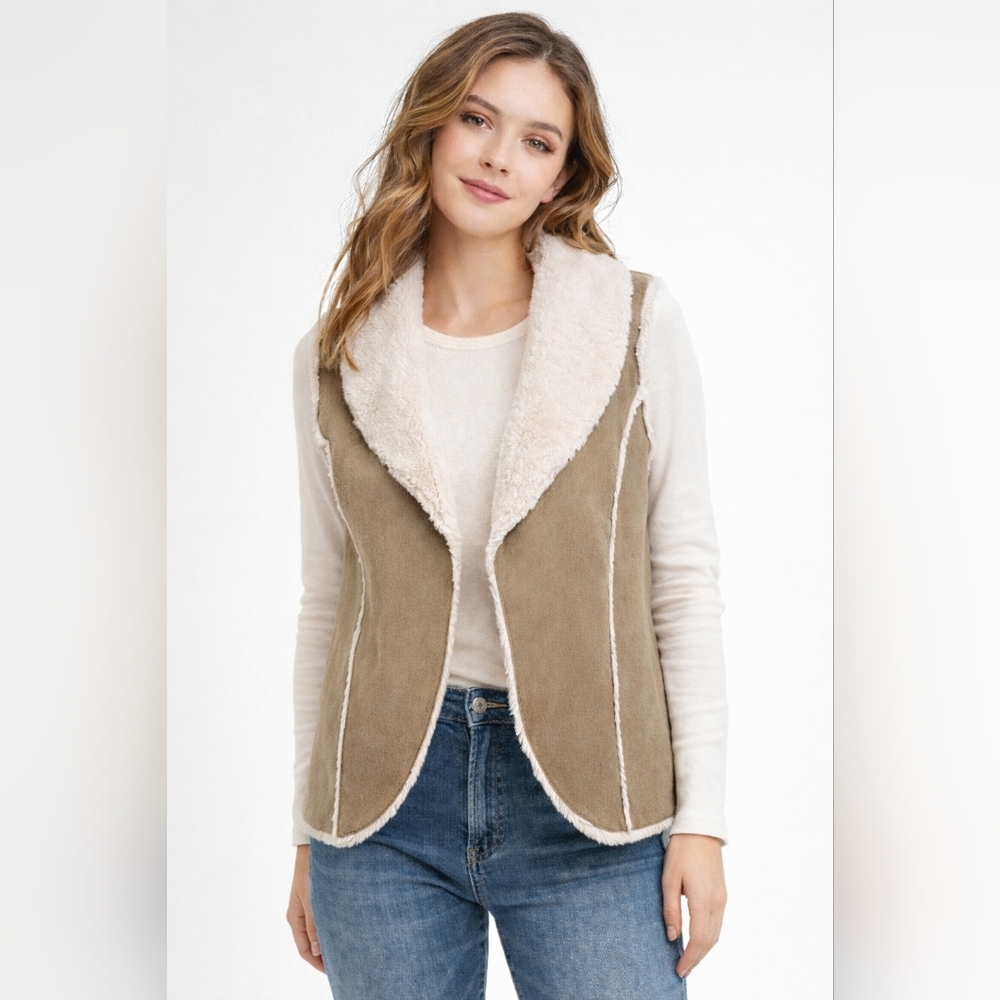 Olive & Oak faux fur Lined Vest size small like new